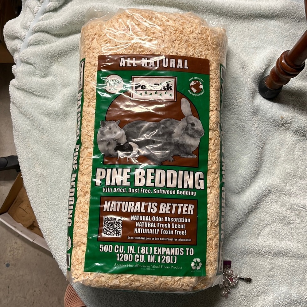 Last Chance! Pine bedding 500 cu in [8L]